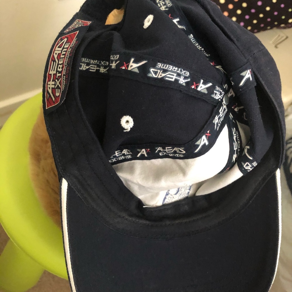 Caps - Picture 4 of 7